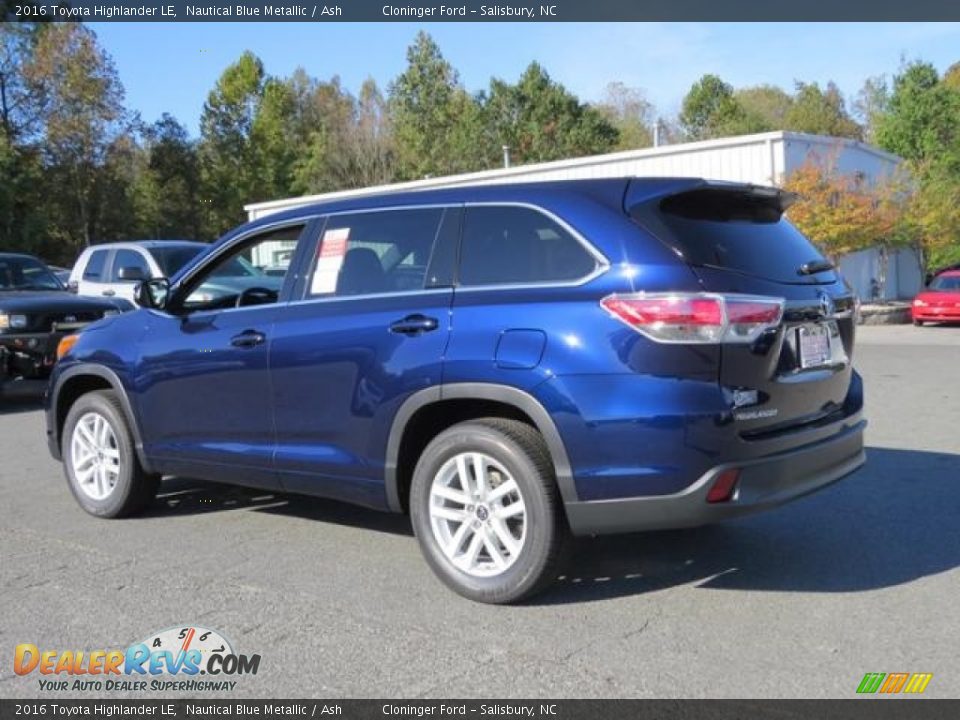 2016 Toyota Highlander LE Nautical Blue Metallic / Ash Photo #25