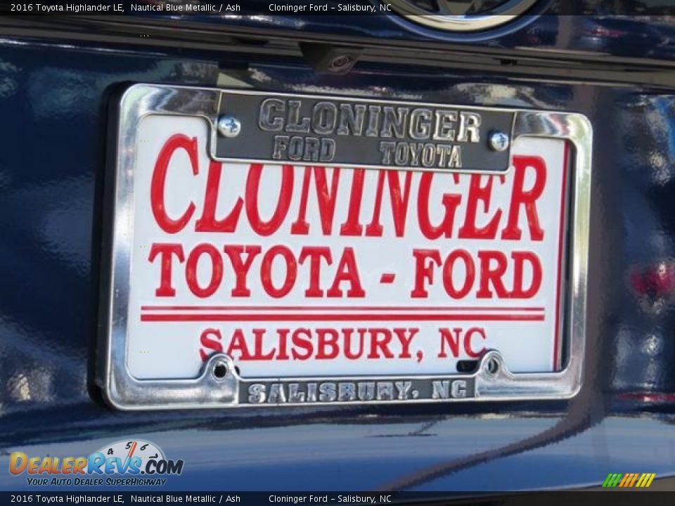 2016 Toyota Highlander LE Nautical Blue Metallic / Ash Photo #26