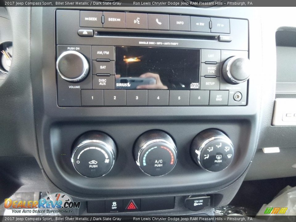 Controls of 2017 Jeep Compass Sport Photo #20