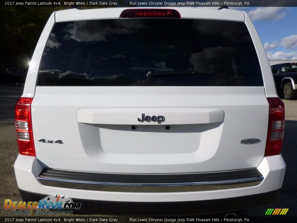 2017 Jeep Patriot Latitude 4x4 Bright White / Dark Slate Gray Photo #4