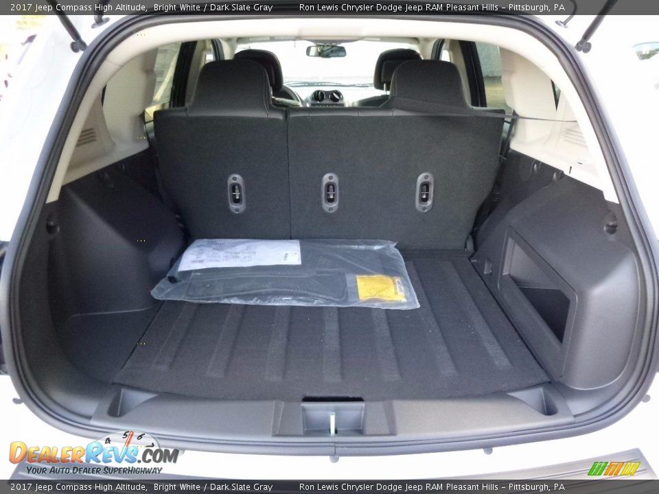2017 Jeep Compass High Altitude Trunk Photo #4
