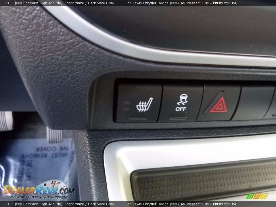 Controls of 2017 Jeep Compass High Altitude Photo #19