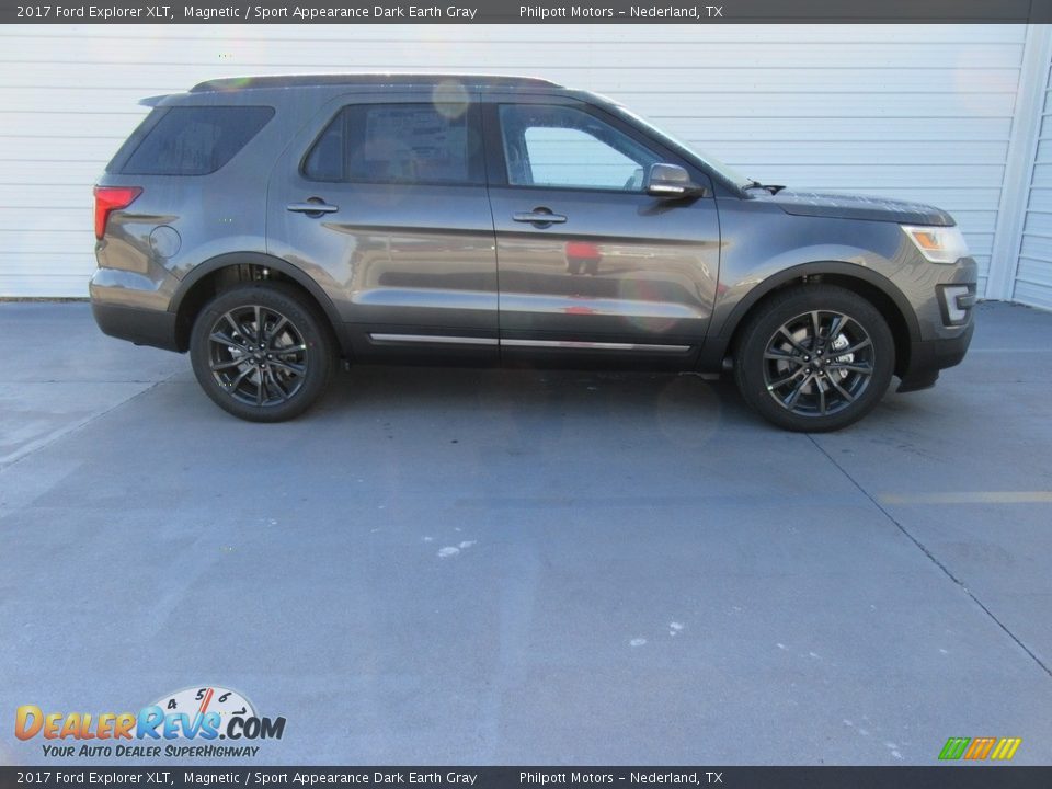 2017 Ford Explorer XLT Magnetic / Sport Appearance Dark Earth Gray Photo #3