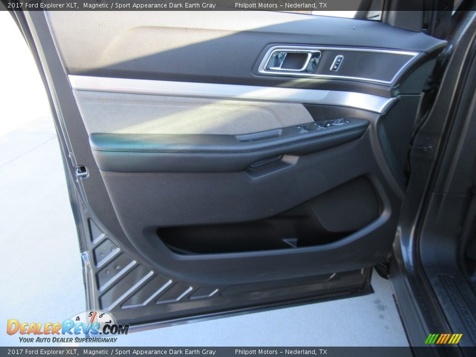 2017 Ford Explorer XLT Magnetic / Sport Appearance Dark Earth Gray Photo #21