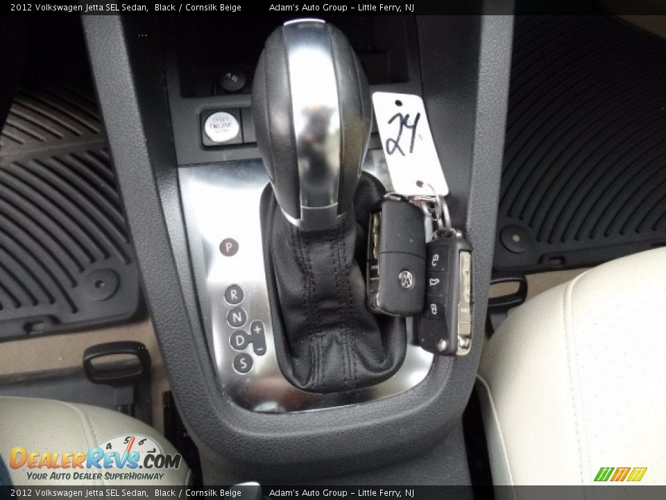 2012 Volkswagen Jetta SEL Sedan Black / Cornsilk Beige Photo #18