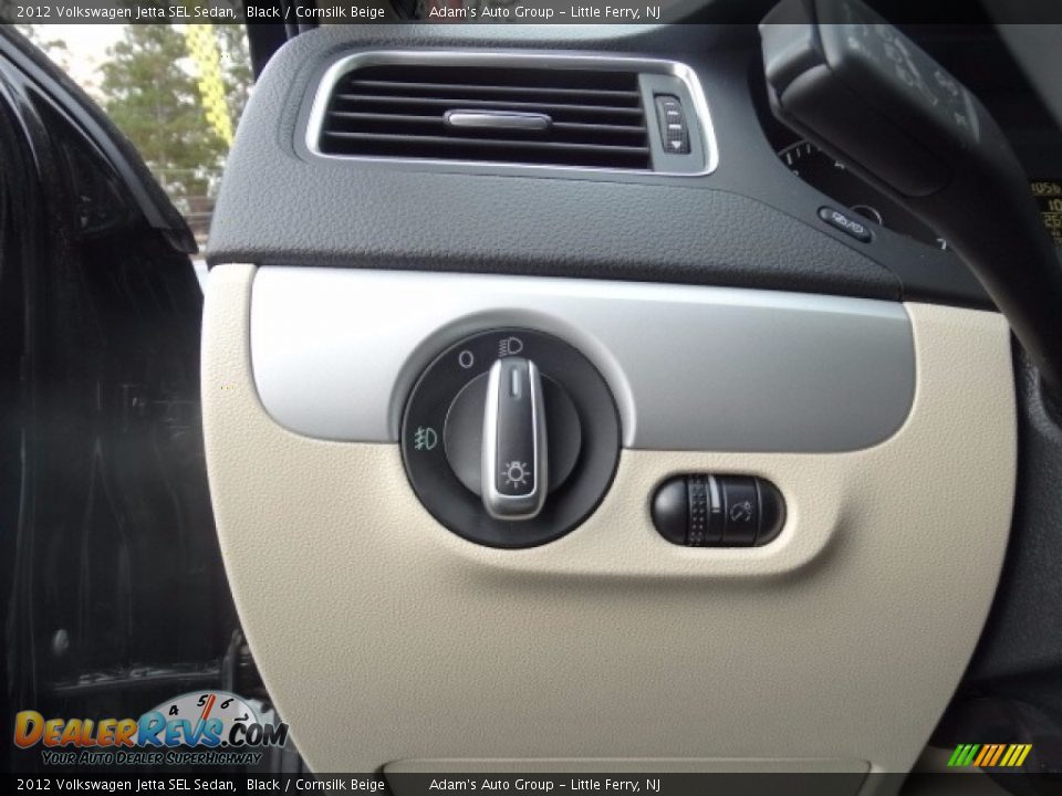 2012 Volkswagen Jetta SEL Sedan Black / Cornsilk Beige Photo #19
