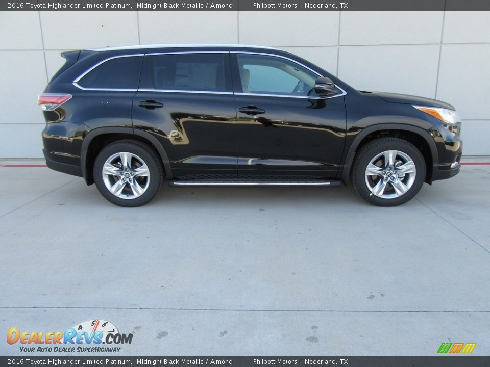 2016 Toyota Highlander Limited Platinum Midnight Black Metallic / Almond Photo #3