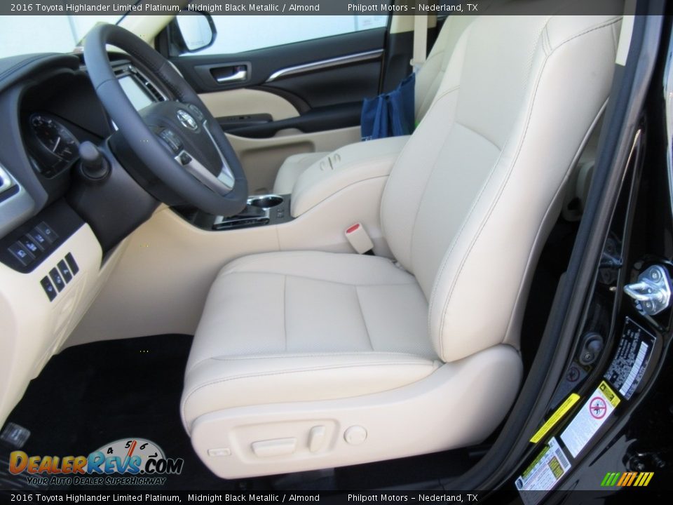 2016 Toyota Highlander Limited Platinum Midnight Black Metallic / Almond Photo #24
