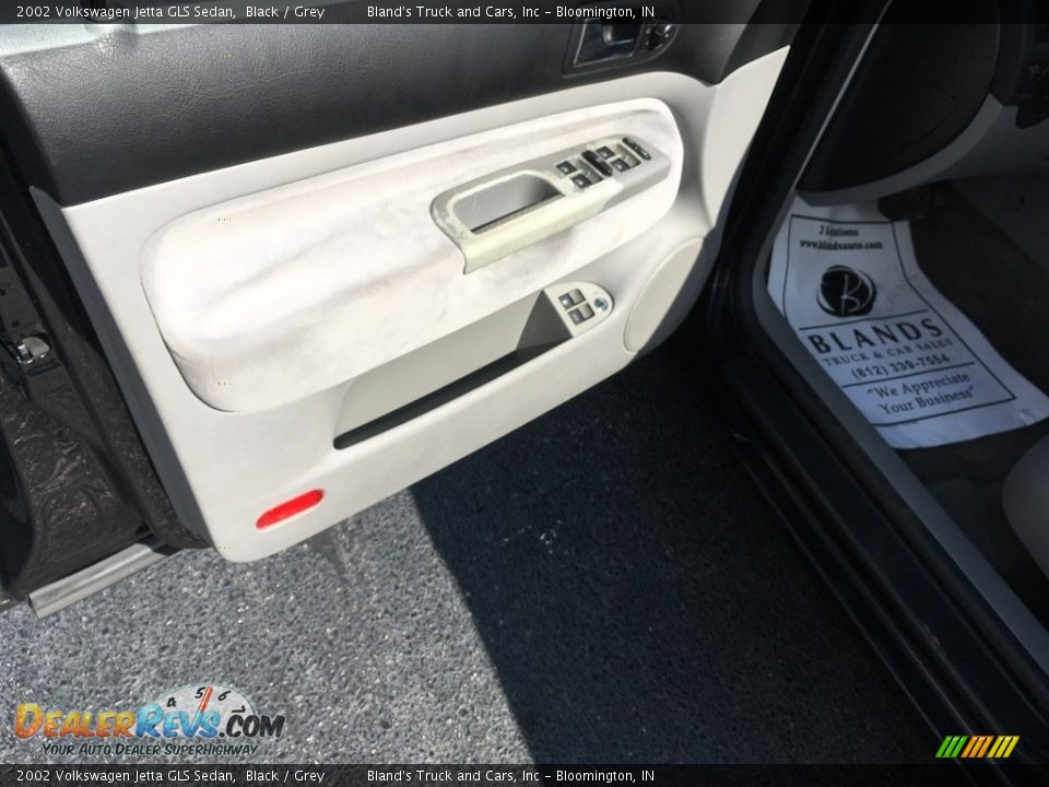 2002 Volkswagen Jetta GLS Sedan Black / Grey Photo #29