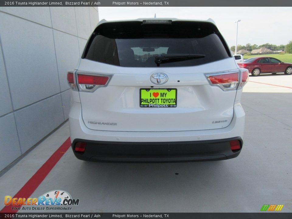 2016 Toyota Highlander Limited Blizzard Pearl / Ash Photo #5