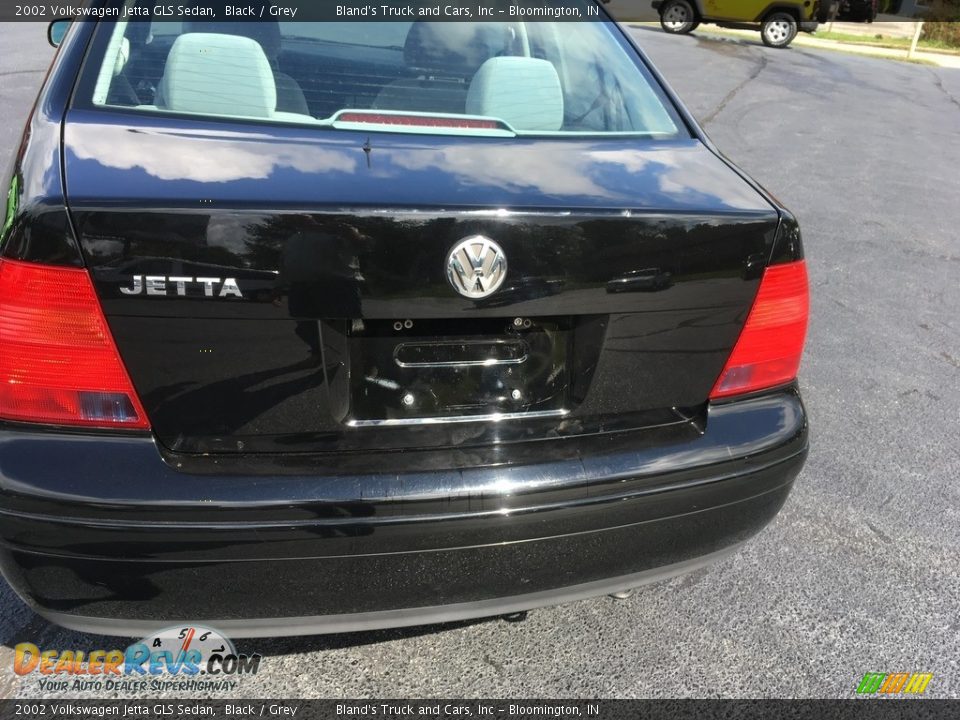 2002 Volkswagen Jetta GLS Sedan Black / Grey Photo #30