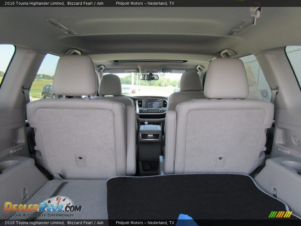 2016 Toyota Highlander Limited Blizzard Pearl / Ash Photo #17