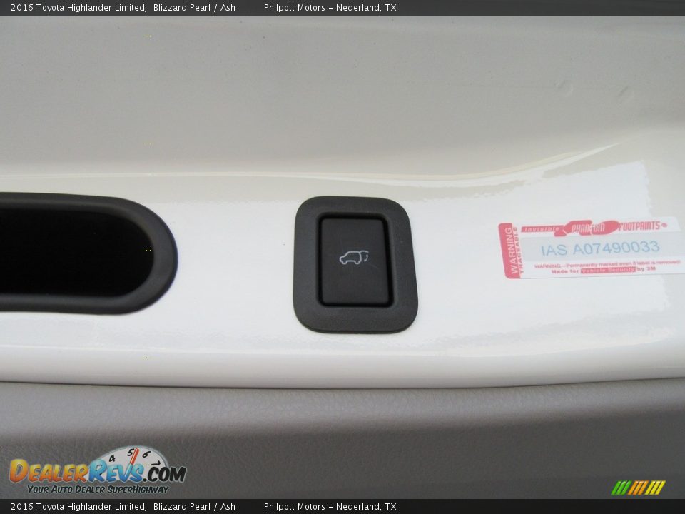 2016 Toyota Highlander Limited Blizzard Pearl / Ash Photo #18