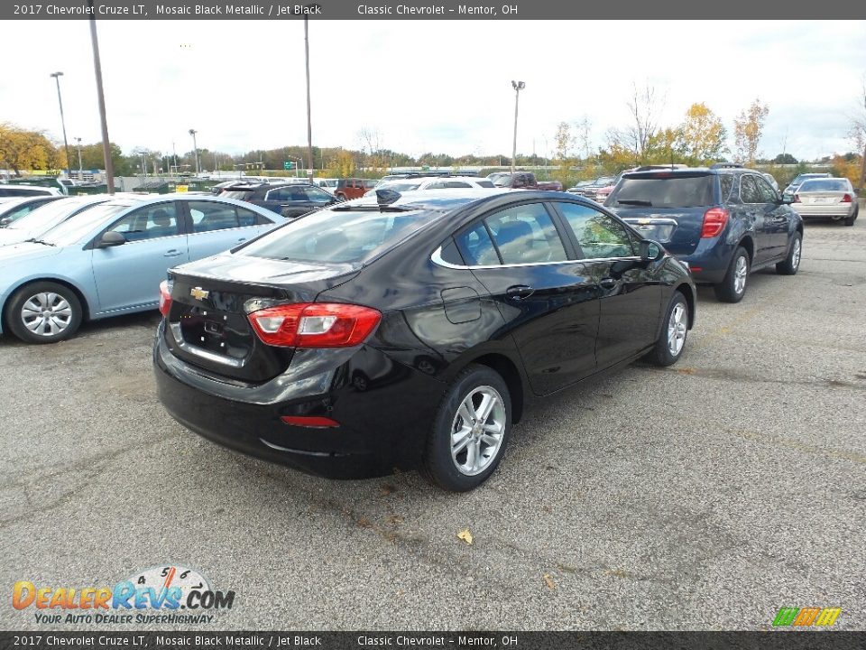 2017 Chevrolet Cruze LT Mosaic Black Metallic / Jet Black Photo #5