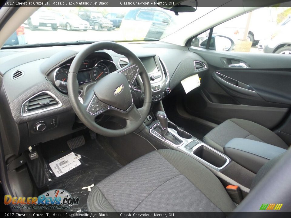2017 Chevrolet Cruze LT Mosaic Black Metallic / Jet Black Photo #8