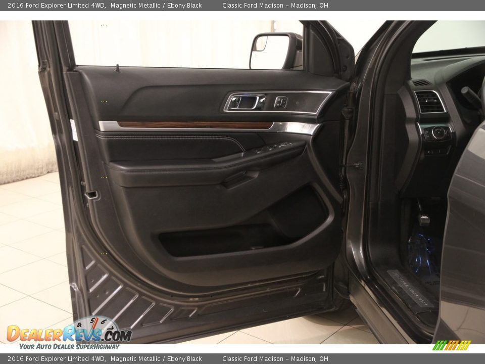 2016 Ford Explorer Limited 4WD Magnetic Metallic / Ebony Black Photo #4