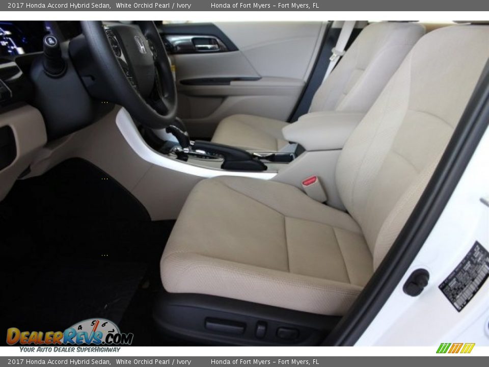 2017 Honda Accord Hybrid Sedan White Orchid Pearl / Ivory Photo #9