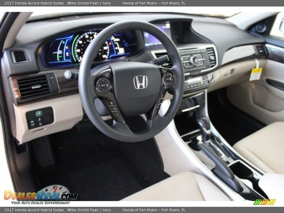 2017 Honda Accord Hybrid Sedan White Orchid Pearl / Ivory Photo #11
