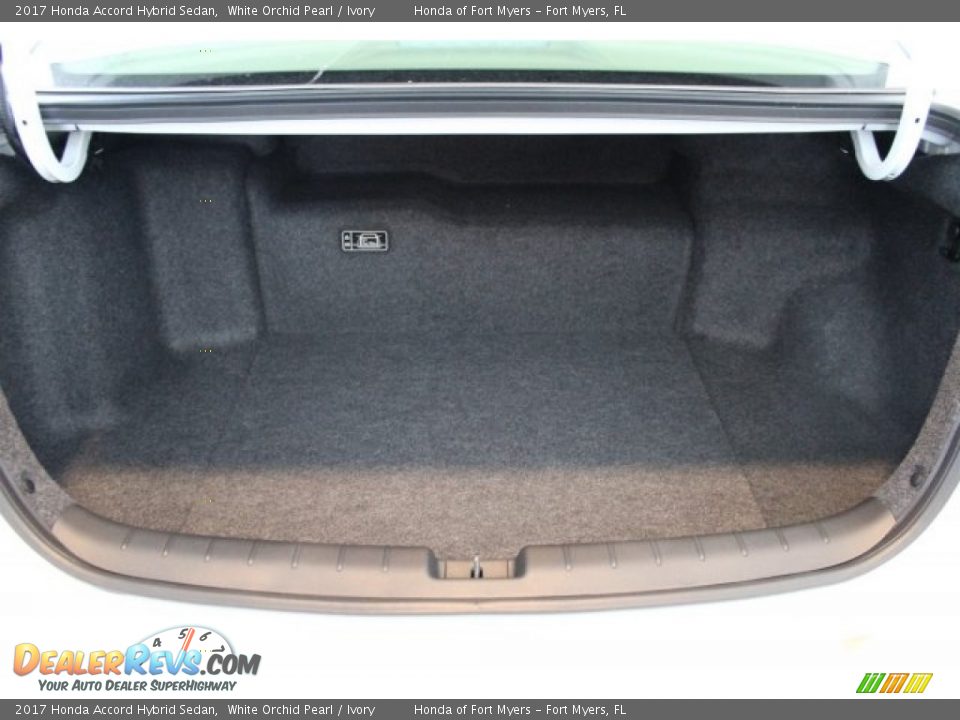 2017 Honda Accord Hybrid Sedan White Orchid Pearl / Ivory Photo #28