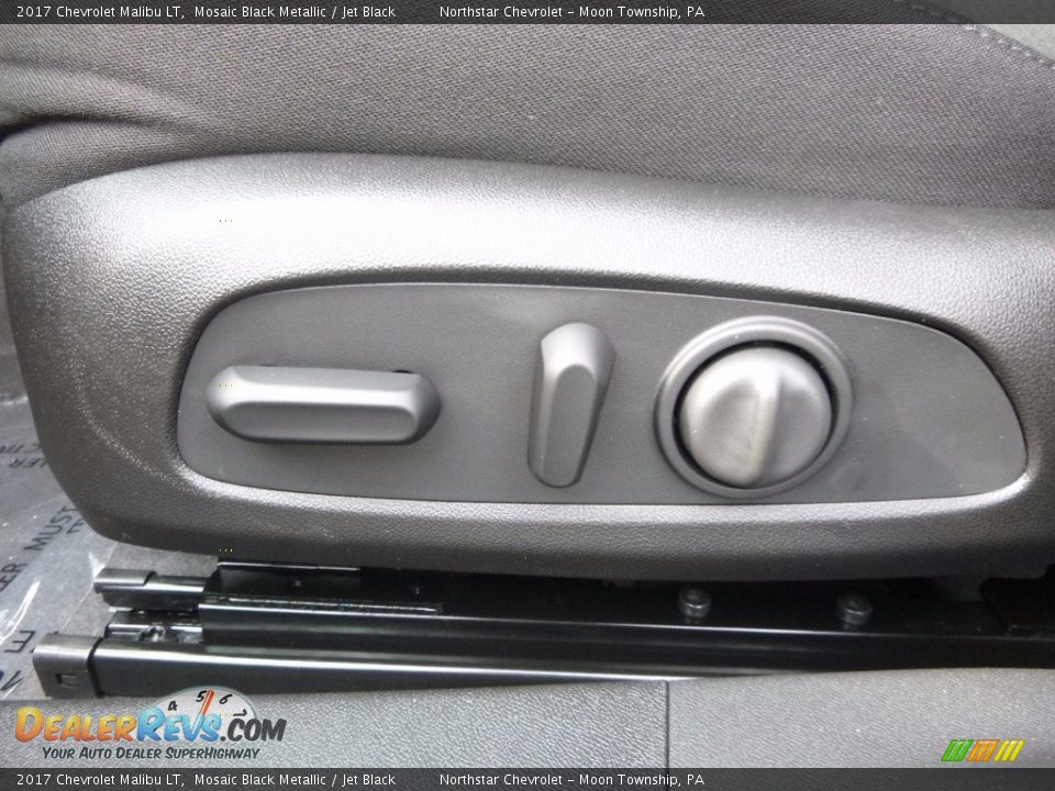 2017 Chevrolet Malibu LT Mosaic Black Metallic / Jet Black Photo #15