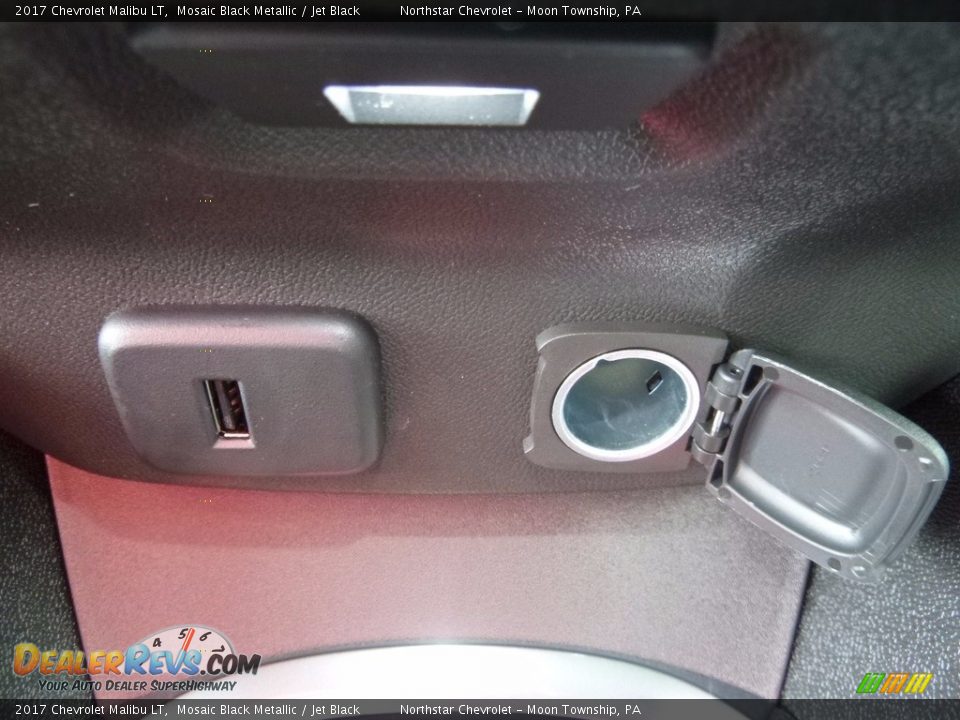 2017 Chevrolet Malibu LT Mosaic Black Metallic / Jet Black Photo #18