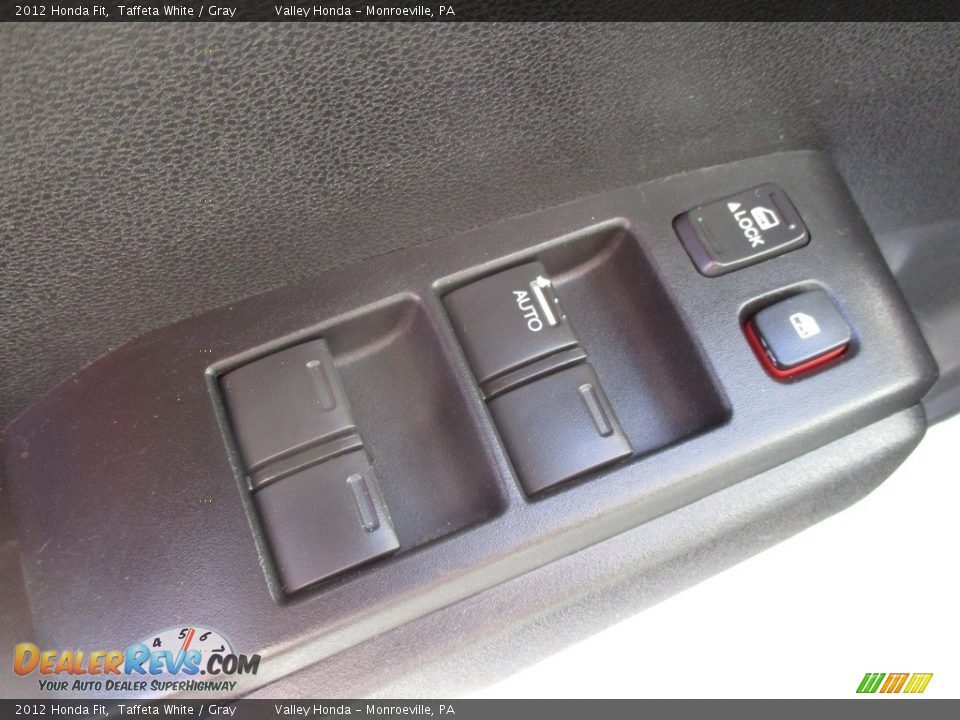 2012 Honda Fit Taffeta White / Gray Photo #12