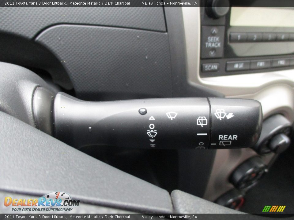 2011 Toyota Yaris 3 Door Liftback Meteorite Metallic / Dark Charcoal Photo #17