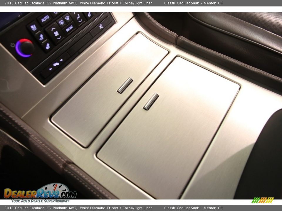 2013 Cadillac Escalade ESV Platinum AWD White Diamond Tricoat / Cocoa/Light Linen Photo #17