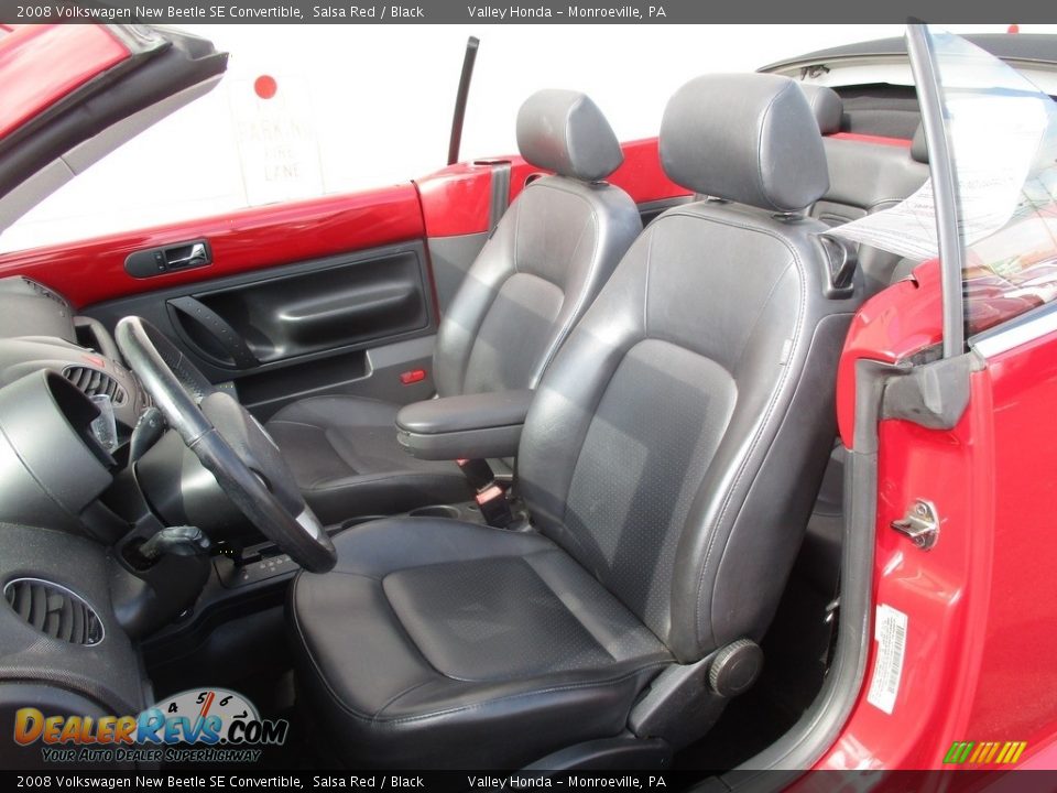 2008 Volkswagen New Beetle SE Convertible Salsa Red / Black Photo #11