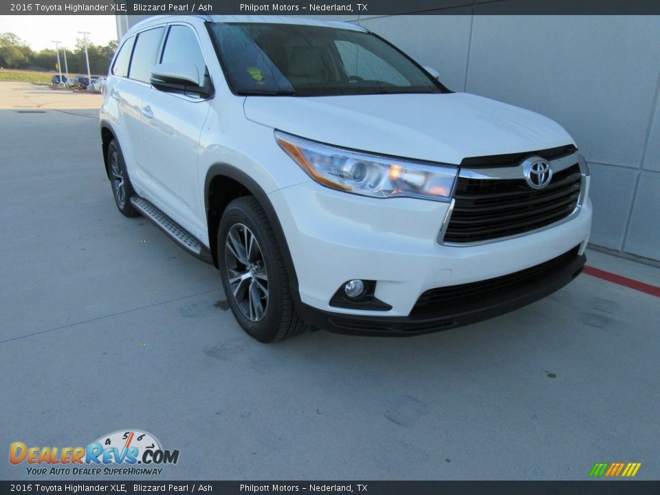 2016 Toyota Highlander XLE Blizzard Pearl / Ash Photo #1
