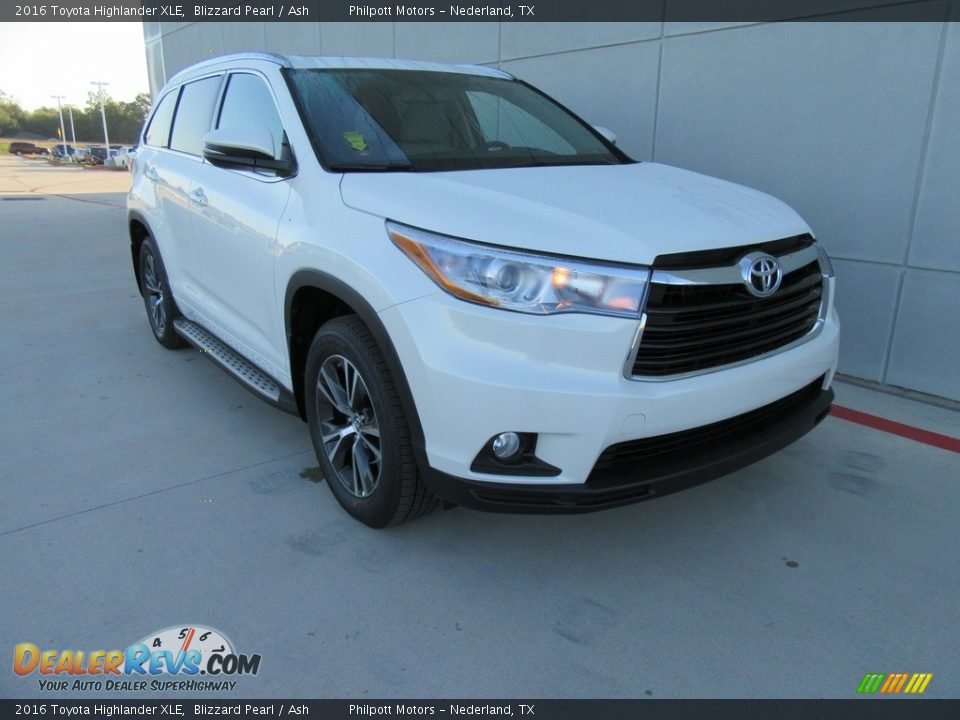 2016 Toyota Highlander XLE Blizzard Pearl / Ash Photo #2