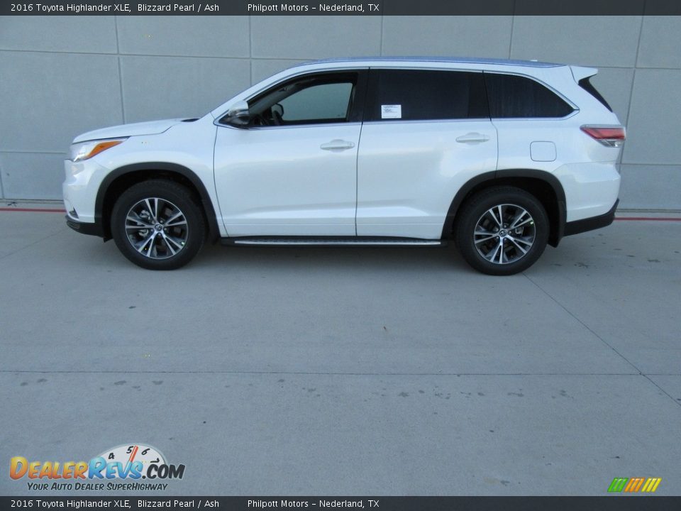 2016 Toyota Highlander XLE Blizzard Pearl / Ash Photo #6