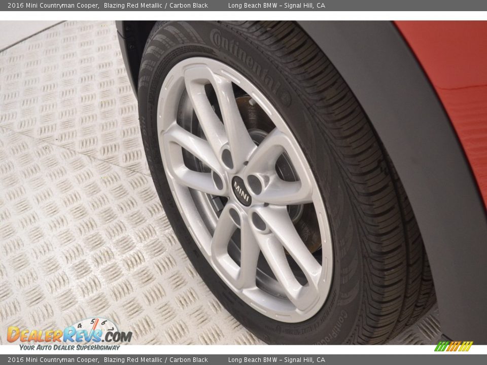 2016 Mini Countryman Cooper Blazing Red Metallic / Carbon Black Photo #6
