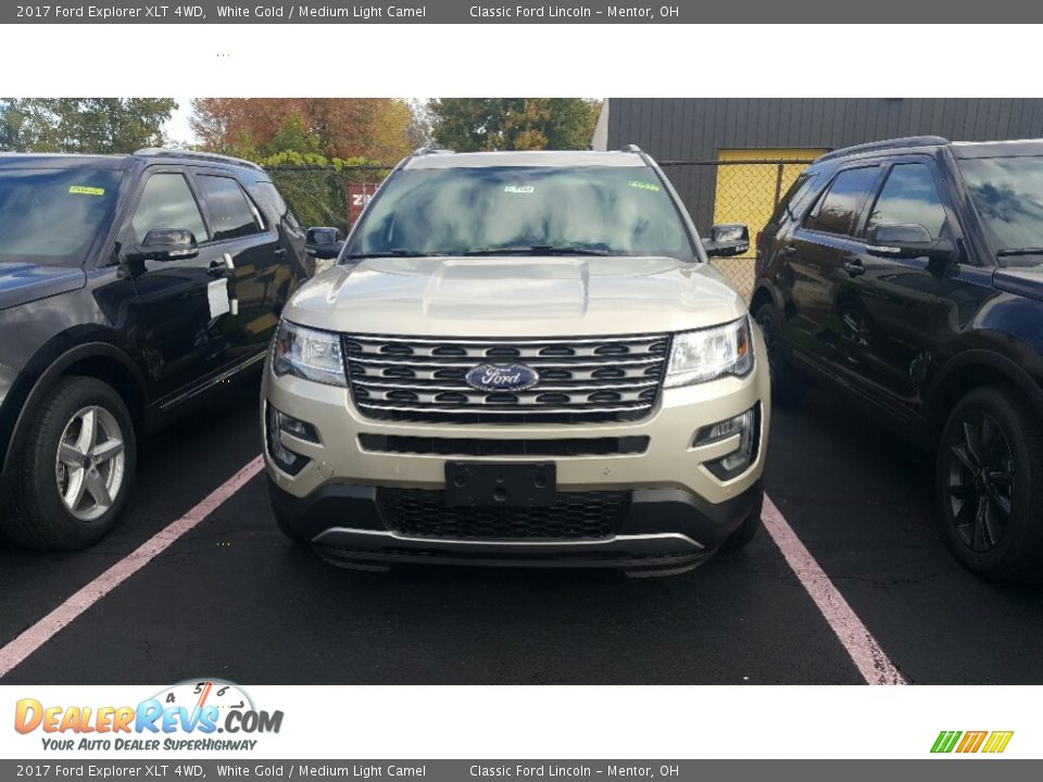 2017 Ford Explorer XLT 4WD White Gold / Medium Light Camel Photo #2