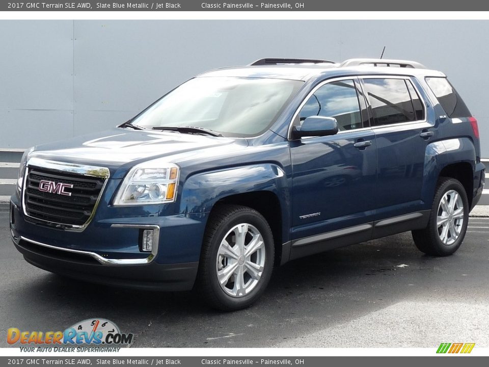 Front 3/4 View of 2017 GMC Terrain SLE AWD Photo #1