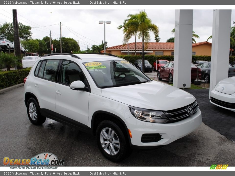 2016 Volkswagen Tiguan S Pure White / Beige/Black Photo #1