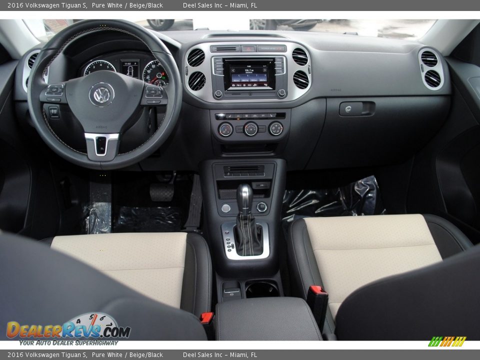 2016 Volkswagen Tiguan S Pure White / Beige/Black Photo #13