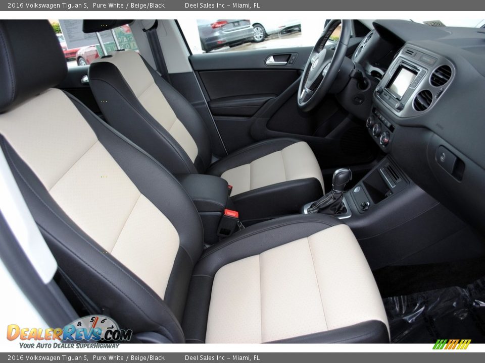 2016 Volkswagen Tiguan S Pure White / Beige/Black Photo #19