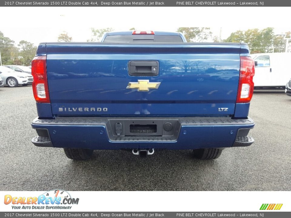 2017 Chevrolet Silverado 1500 LTZ Double Cab 4x4 Deep Ocean Blue Metallic / Jet Black Photo #5