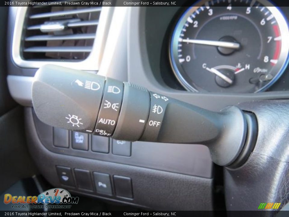 2016 Toyota Highlander Limited Predawn Gray Mica / Black Photo #17