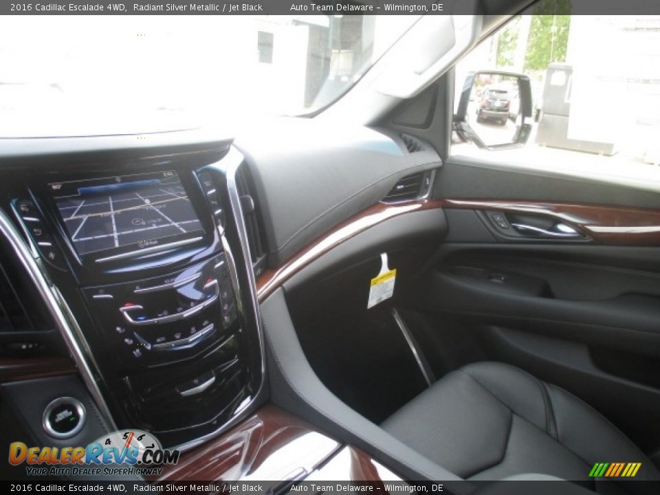 2016 Cadillac Escalade 4WD Radiant Silver Metallic / Jet Black Photo #9