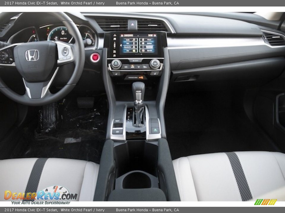 2017 Honda Civic EX-T Sedan White Orchid Pearl / Ivory Photo #13