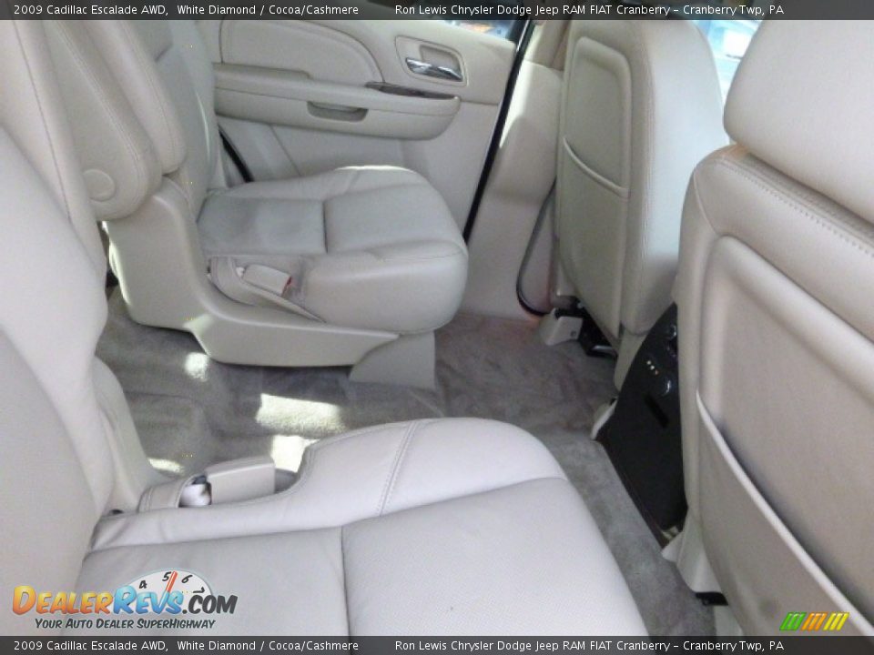 2009 Cadillac Escalade AWD White Diamond / Cocoa/Cashmere Photo #4