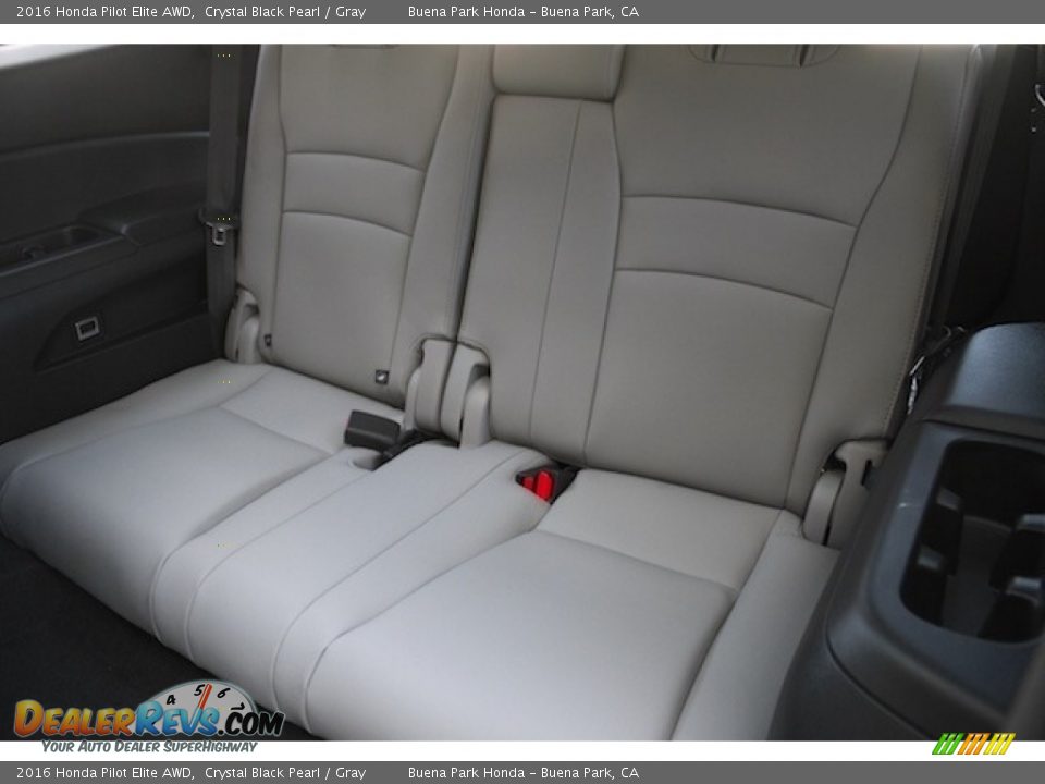 2016 Honda Pilot Elite AWD Crystal Black Pearl / Gray Photo #15