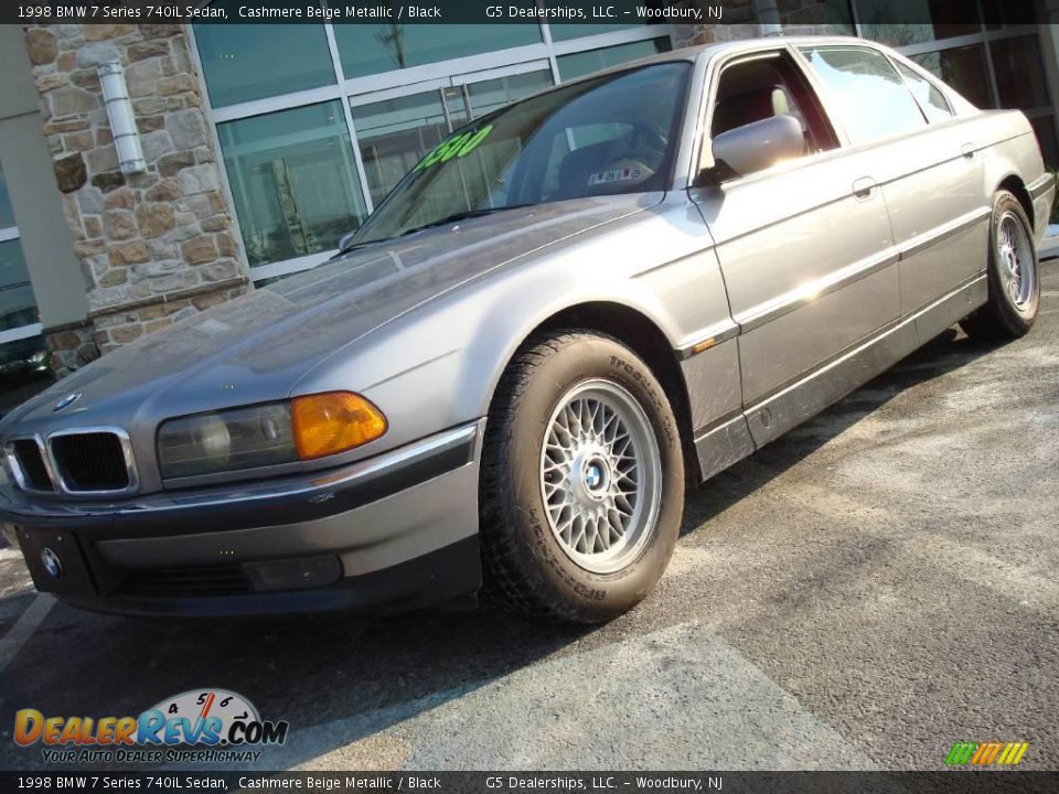 1998 BMW 7 Series 740iL Sedan Cashmere Beige Metallic / Black Photo #3