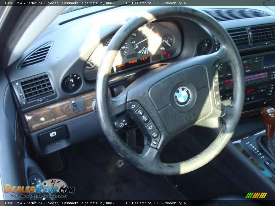 1998 BMW 7 Series 740iL Sedan Cashmere Beige Metallic / Black Photo #11