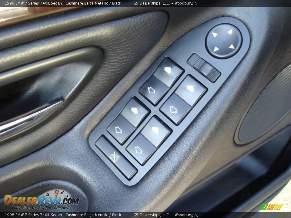 1998 BMW 7 Series 740iL Sedan Cashmere Beige Metallic / Black Photo #14