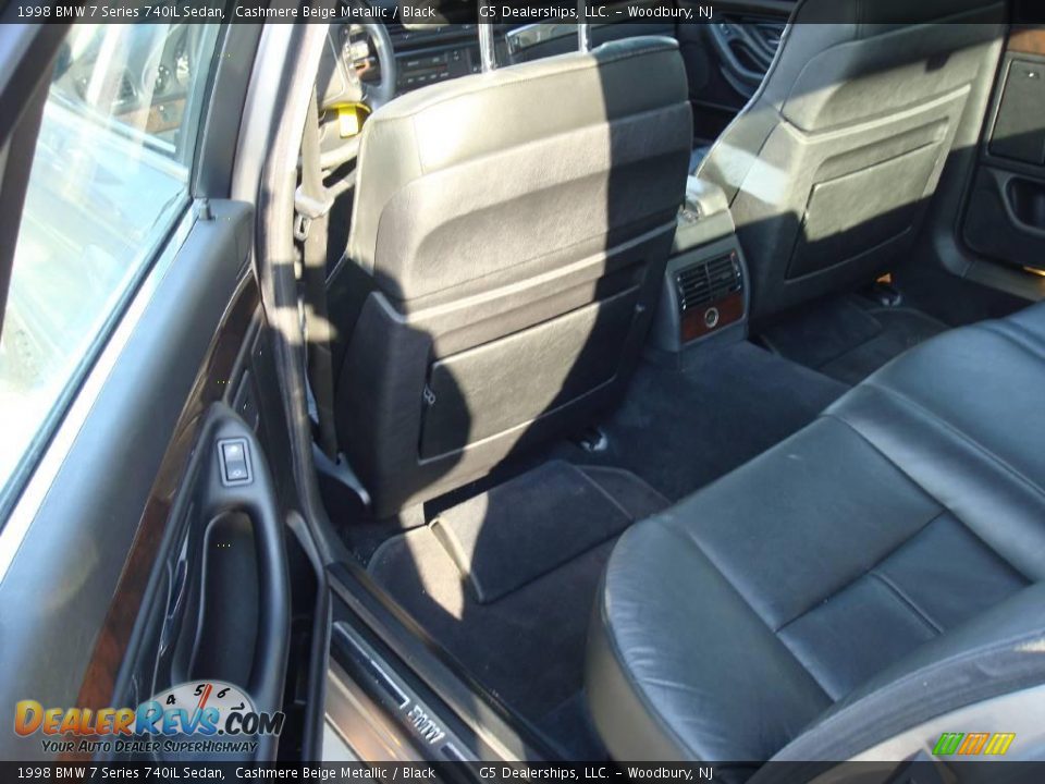 1998 BMW 7 Series 740iL Sedan Cashmere Beige Metallic / Black Photo #15
