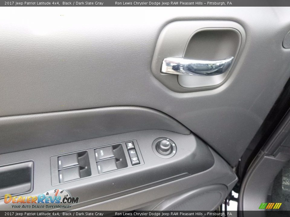 2017 Jeep Patriot Latitude 4x4 Black / Dark Slate Gray Photo #14