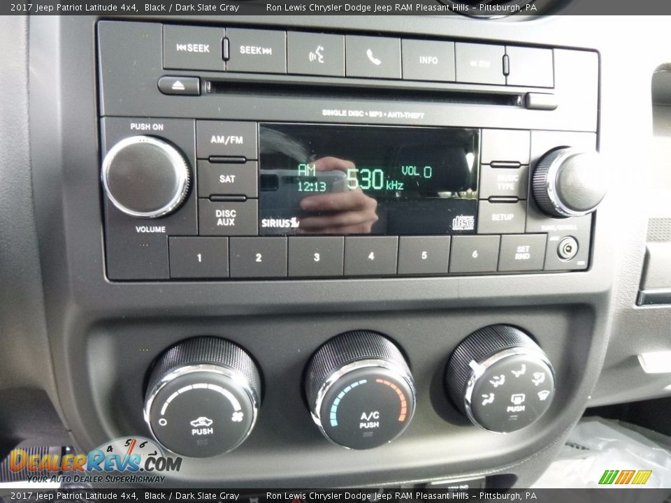 2017 Jeep Patriot Latitude 4x4 Black / Dark Slate Gray Photo #20